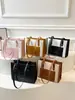 Bolso grande para mujer, bolso de mano de estilo popular de celebridades de Internet, bolso de hombro con textura, bolso de trabajo de gran capacidad para mujer, bolso de hombro con textura.