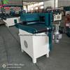 A multi-fatia automática do woodworking viu o cortador de madeira fino da placa de madeira do quadrado da tira com serra em vez do slicer aplainando o equipamento do woodworking