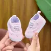 Novedad de Primavera y Otoño Moda Bordada Zapatos de Lona para Bebé Niña Suela Suave Zapatos para Bebé Niña y Niños Pequeños de 0 a 1 Año Venta al por Mayor Transfronteriza