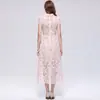 Vestido Rodado A-Line Slimming de Renda Vazada com Gola Redonda, Estilo Francês Doce e Elegante, com Cinto Grátis