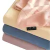 Color Sólido Invierno Coral Leche Terciopelo Cama Sábanas de Cama Pieza Única Engrosada Forrada de Felpa Colcha Estudiante Dormitorio Individual Felpa Cama Sábanas de Cama Colcha