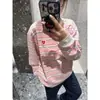 Top Feminino Casual Versátil Soltinho de Manga Longa Rosa Listrado com Coração Estilo Retro Americano com Presilha