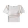 Camiseta corta ajustada desmontable con cuello cuadrado, almohadilla en el pecho plisada, estilo europeo y americano, verano 2024