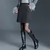 Falda de Cuadros Negra Ajustada al Cuerpo, Falda Corta de Cintura Alta para el Trabajo, Nuevo Estilo Invierno 2025, Moda de Tweed de Lana Falda Media