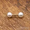 Acero de Titanio Dorado Barra Fina Pendientes de Perla Estilo Japonés y Coreano Clavo de Oreja Simple para Mujer Clavo de Labio de Fondo Plano Pendientes de Perla Distintivos