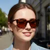Óculos de Sol Quadrados Versáteis Estilo Coreano Moderno, Óculos de Sol Tendência Street Style com Proteção UV e Acabamento de Alto Padrão
