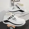 Chinelos de Algodão Impermeáveis Masculinos de Inverno Outer Wear 2025 Novos Para Casa Internos com Solado Grosso Forrados com Lã Quentes Antiderrapantes Chinelos de Dedo