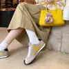 Zapatillas de Entrenamiento Alemanas de Moda Color Bloque Estilo Coreano Primavera 2026 Cómodas de Tacón Bajo Puntera Redonda Deportivas de Viaje con Cordones Casuales para Mujer