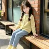 Suéter Cardigan Outono 2026 para Meninas com Laço, Peça de Tricô Infantil para Usar por Cima, Casaco de Moda Infantil Celebridade da Internet