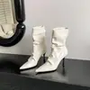 Botas Blancas Elegantes de Punta con Volantes para Mujer 2026 Tendencia Elegantes Otoño/Invierno Botas de Media Caña de Tacón Alto Plisadas Botas Cortas Hot Girl