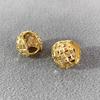 Aretes de Hebilla para Oreja de Diseño Nicho Estilo Japonés y Coreano Flor Tallada Hielo Picado Bola Flash Dulce Cool Viajero Retro Combinan con Todo