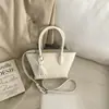 Bolso Pequeño Coreano Lindo Bolso Cesta de Verduras para Mujer 2026 Nuevo Vintage Versátil Bolso de Hombro Cruzado Tote