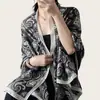 Chal de Castaña Marrón para Mujer, Primavera/Verano 2026, Protección Solar, Viaje a Yunnan, Bufanda Versátil Bohemia para Habitación con Aire Acondicionado