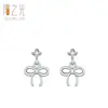 Brincos Pingente Laço Pequeno e Fofo em Prata Esterlina S925, Design Simples e Estiloso, Joia para Orelha Feminina