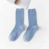 Calcetines para Mujer Transfronterizos, Calcetines de Color Sólido, Calcetines de Media Pantorrilla para Mujer, Calcetines Holgados Zhuji, Calcetines de Color Algodón de Azúcar para Mujer, Venta al por Mayor de Fábrica Coloridos