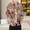 Camisa de Moda Trendy para Hombre de Otoño con Estampado de Personalidad Estilo Coreano Fresca Blanca y Negra Rayas Verticales Casual Holgada