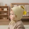 Gorro para Bebé Estilo Nuevo Primavera y Otoño Cara Sonriente Orejeras de Estrella Algodón Puro con Lazos Gorro Suave para Recién Nacido