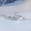 Anillo Abierto Ajustable de Diamante Brillante Planeta Estilo Hip-Hop Chica Caliente Dulce Anillo para Dedo Índice de Moda de Lujo Ligero de Alta Gama para Mujer