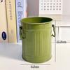 Cubo de hierro pequeño con forma de boca grande para guardar bolígrafos, artículos de papelería, cosméticos y pinceles.