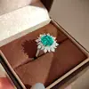 Anel Feminino Vintage Ovo de Pomba Oval Paraíba Cultivado de Luxo Pavimentado com Diamante de Alto Carbono