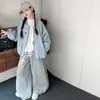 Conjunto Moda Coreana Outono/Inverno para Meninas 2026 Casaco de Algodão Espesso Camada Base Casual Calças de Pernas Curvas com Veludo Roupas