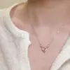 Collar Colgante de Zirconia Rosa Amoroso Dulce Lujo Ligero Cadena para Clavícula Femenina Diseño de Nicho Sentido de Diseño Accesorios Versátiles