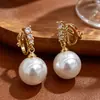 Brincos de pressão de pérola elegantes e da moda para mulheres, luxo leve vintage, brincos de zircônia versáteis para estudantes, atacado