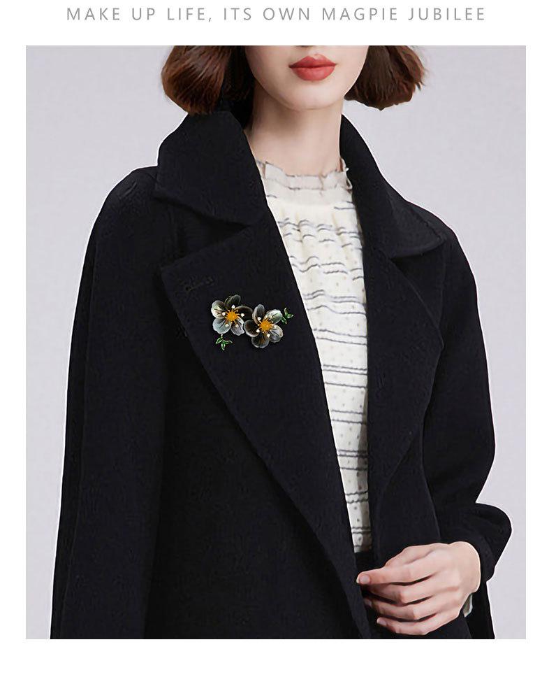 时尚优雅天然贝壳花朵胸针小众高级感奢华胸花新款并蒂