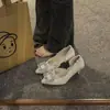Zapatos de tacón alto luna blanca, tacones de aguja, zapatos de boda blancos 2026, zapatos planos elegantes estilo Chanel con punta cuadrada, hebilla cuadrada y pedrería para mujer