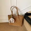 Bolso Retro de Gran Capacidad Transfronterizo para Mujer, Versátil Estilo Nuevo Primavera 2026, Bolso de Hombro Sencillo, Bolso Tote Texturizado para el Trabajo