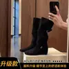 Aumento de Altura de 6 cm ~ Botas Plisadas Estilo Retro Coreano con Punta Redonda y Correa de Hebilla, Botas de Cuero Suave Adelgazantes de Media Pantorrilla para Mujer