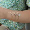 Pulsera de Trébol de Cuatro Hojas de Flor Única de Lujo Ligero de Doble Cara para Mujer, Moderna y Versátil