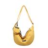 Venta al por mayor, pequeño bolso de mujer estilo coreano estilo ins, nuevo bolso bandolera pequeño color caramelo combinable con todo.