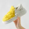 Nuevas pantuflas de algodón para hombre y mujer, impermeables, sucias, cálidas, bolsa con forro polar, pantuflas de plumón para interior en casa, invierno, venta al por mayor