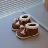 Zapatos de Algodón Cálido de Felpa con Suela Suave para Niños 2025 Nuevo Estilo de Invierno Botas de Nieve Versátiles de Moda para Niñas Zapatos para Caminar para Niños Pequeños