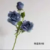 Flor artificial de rosa de 3 cabezas simulada flor artificial flor de seda adornos rosa de borde quemado de múltiples cabezas adornos para sala de estar
