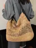 Bolsa de Palha Tecida Fashion com Recortes Simples para Mulheres 2026 Verão Grande Capacidade Estilo Vintage de Férias Bolsa de Ombro para Praia