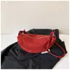 Nova Bolsa de Ombro Elegante de Alta Qualidade para Outono de 2026, para Uso Casual no Trabalho e no Deslocamento, Bolsa Transversal com Textura Simples, Bolsa Chifre de Boi