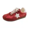 Tênis de Plataforma Lace-Up Estilo Coreano Estrela de Cinco Pontas Feminino Outono Novo Aumentador de Altura Interno Sola Grossa Tênis de Treinamento Alemão 2026 Tênis Forrest Gump