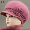 Chapéus de outono e inverno para mulheres de meia-idade e idosas, chapéus de tricô grossos e quentes de pelo de coelho com forro de veludo para senhoras idosas, avós, proteção contra o frio, proteção para as orelhas, chapéus de tricô