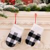 Decoraciones navideñas Zicheng colgante de guantes de Navidad creativos guantes pequeños a cuadros juego de cuchillo y tenedor bolsa de dulces colgante para árbol