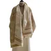 Bufanda de cachemira sintética para mujer para otoño e invierno, con un diseño jacquard de bosque retro, perfecta como chal grande para la oficina o como bufanda cálida para el cuello en ambientes con aire acondicionado.