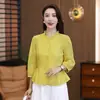 Diseño de moda con una nueva camisa bordada de estilo chino de manga tres cuartos para mujer, nuevo modelo de otoño 2026, cuello con volantes, top entallador, moderno