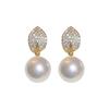 [Galvanoplastia de ouro real] Micro-incrustado Zircon Folhas Pérola Orelha Fivela Design Cinto Dupla Face Luz Luxo Elegante Versátil Orelha