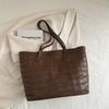 Bolsa Tote de Alta Qualidade e Grande Capacidade para Mulheres, Nova Moda Outono 2025, Bolsa de Ombro Cruzado de Nicho, Bolsa de Mão para o Dia a Dia