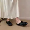 Pantufas Birkenstock Versáteis de Tamanho Pequeno Antiderrapantes Estilo Retrô Francês com Bolinhas Solado Grosso Bico Fechado Pantufas para Uso Externo Novo Estilo 2026