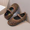Novos Sapatos de Princesa de Cristal para Meninas Toque de Luxo Outono Inicial 2026 Novos Sapatos de Couro para Crianças Meninas Bebês Sandálias Mary Jane com Solado Macio