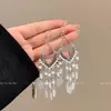 Aretes de Estilo Exótico de Venta Caliente Retro Literario Clásico Dignificado Ganchos para la Oreja Versátil Hueco Moda Borla Colgantes