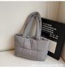 2025 Nuevo Bolso Casual de Algodón con Relleno Estilo Coreano para Mujer Ligero Suave Bolso de Hombro Bolso Tote de Gran Capacidad Bolso de Ropa de Algodón