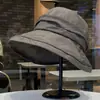 Chapéu de Pescador Plissado Estilo Relaxado com Proteção Solar para Mulheres, Chapéu de Sol Leve e Respirável de Verão com Aba Larga que Faz o Rosto Parecer Menor